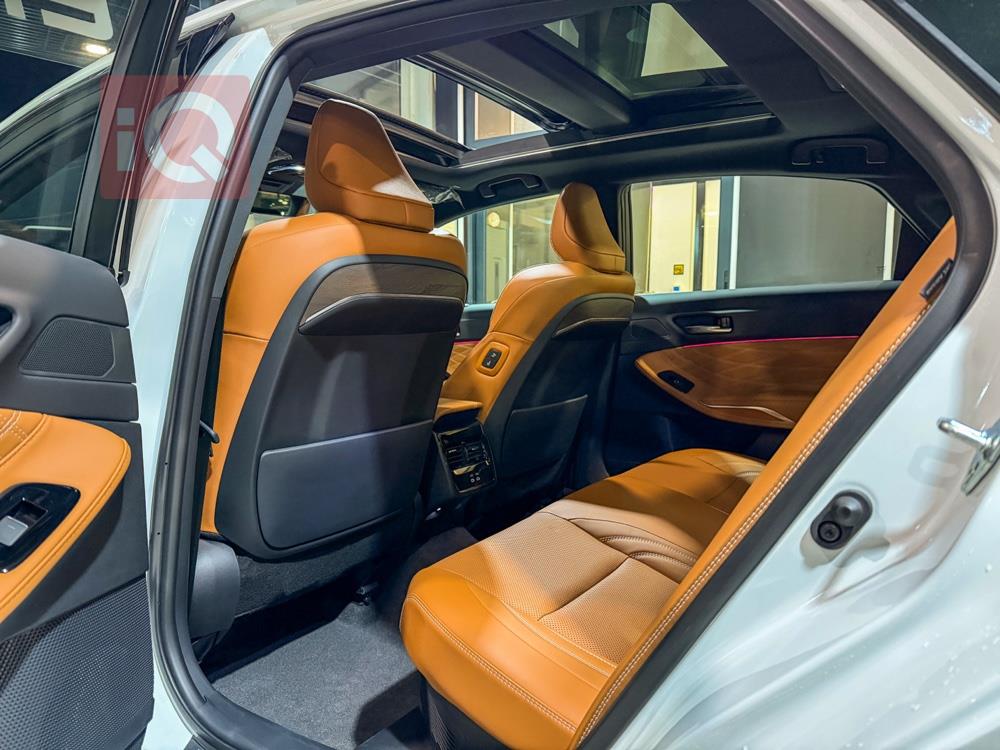 تويوتا أفالون